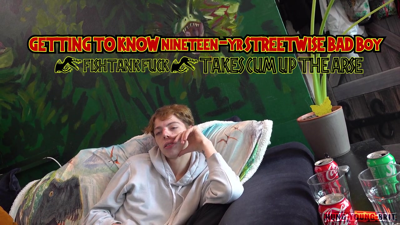 Gettin 2 know 📹 Super Fit 19yr, pop star looks, proper chav 🧢 takes CUM up the arse
