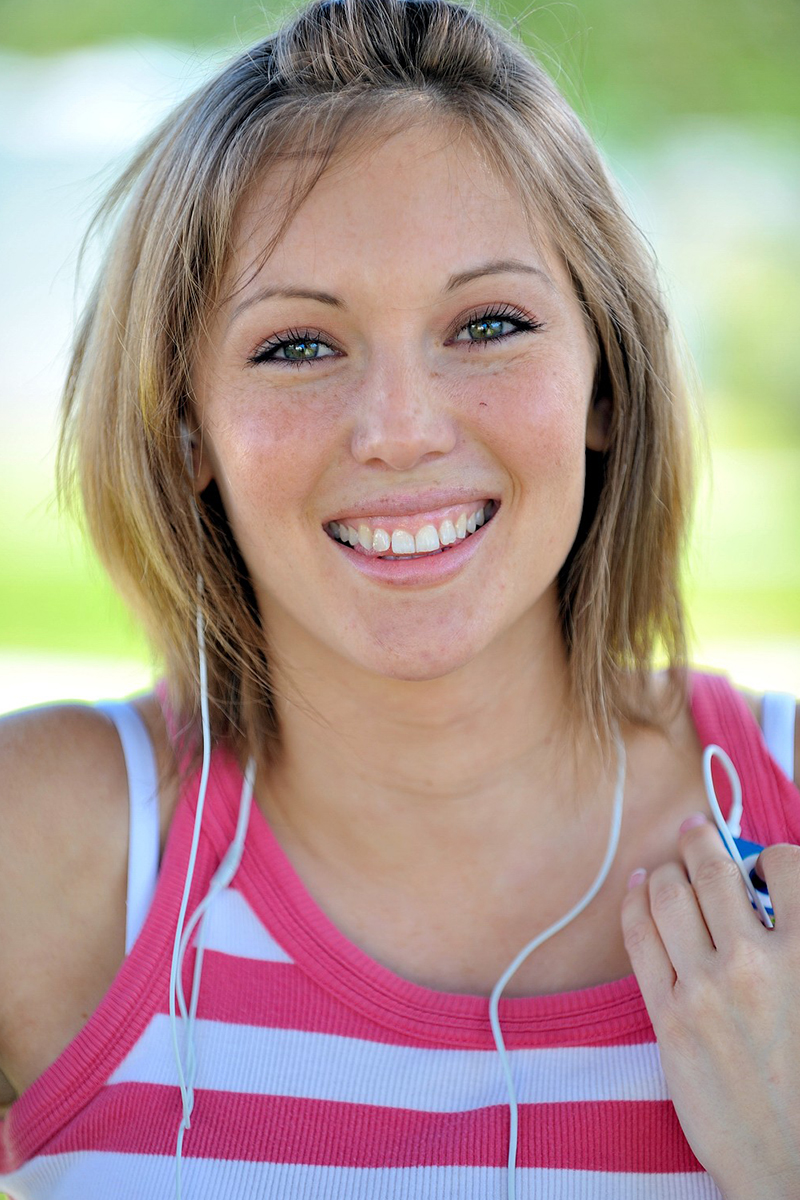 Shawnie Jones Fisting