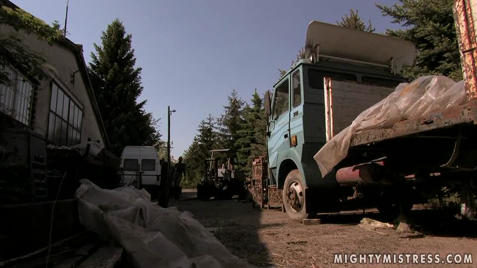 Sex slave: Black Sonja