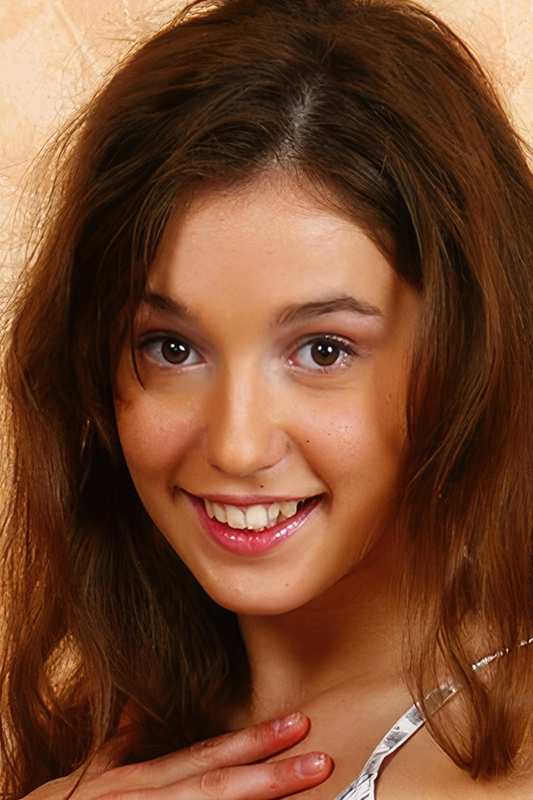 Photo HD Tiny Tyler - 8