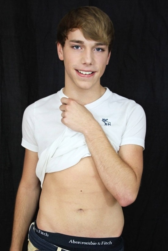 Photo HD J.R. Adams - 1