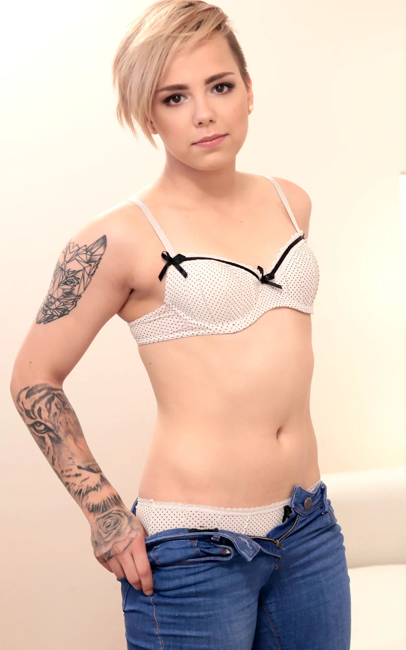 Photo HD Megan Talerico - 3