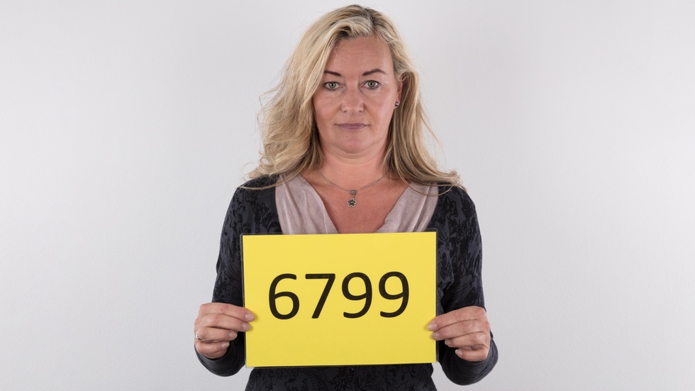 Sandra (6799)