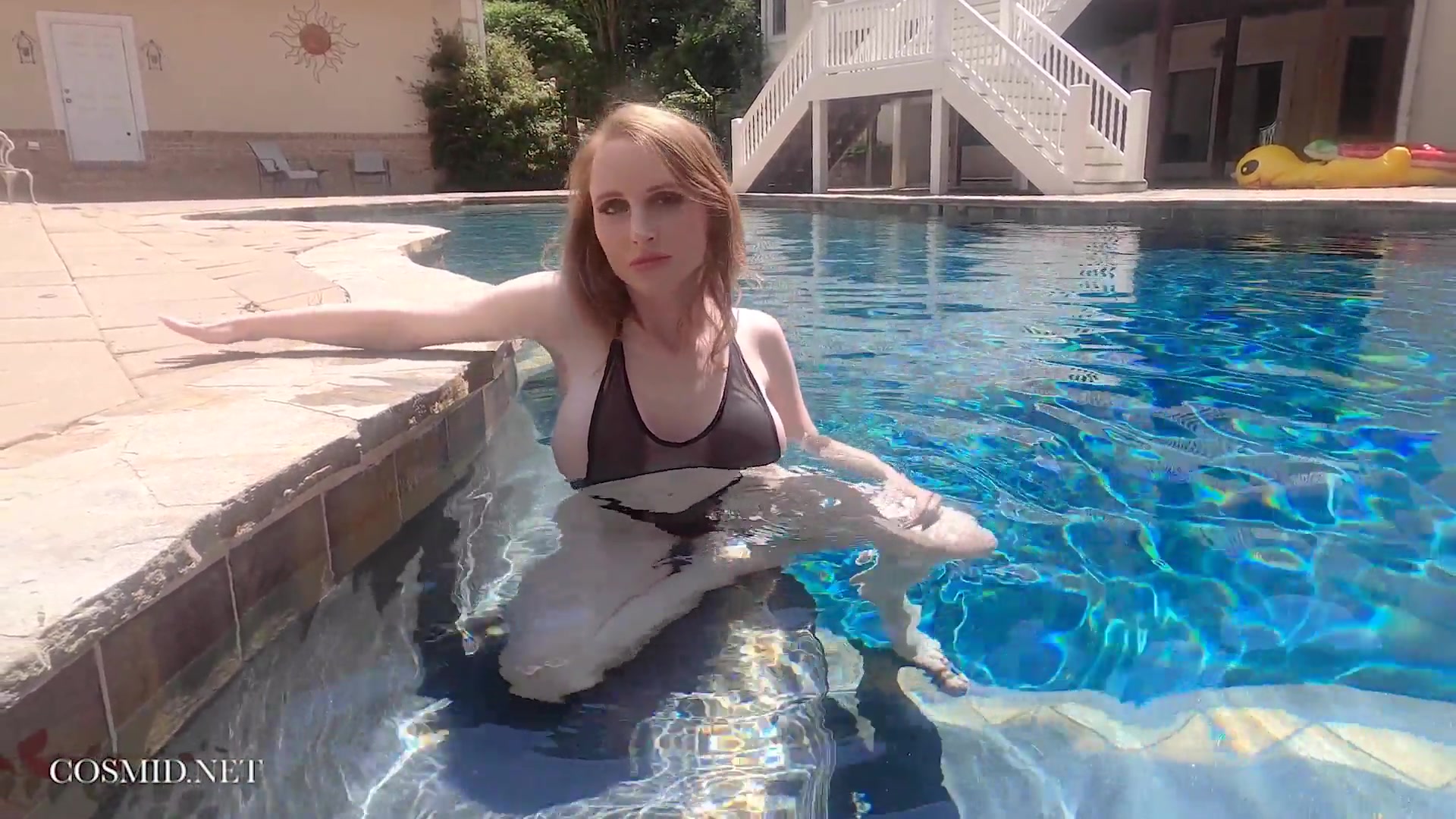 Vivian Strips & Plays In The Pool