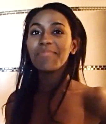 Photo HD Danielle Jones - 1