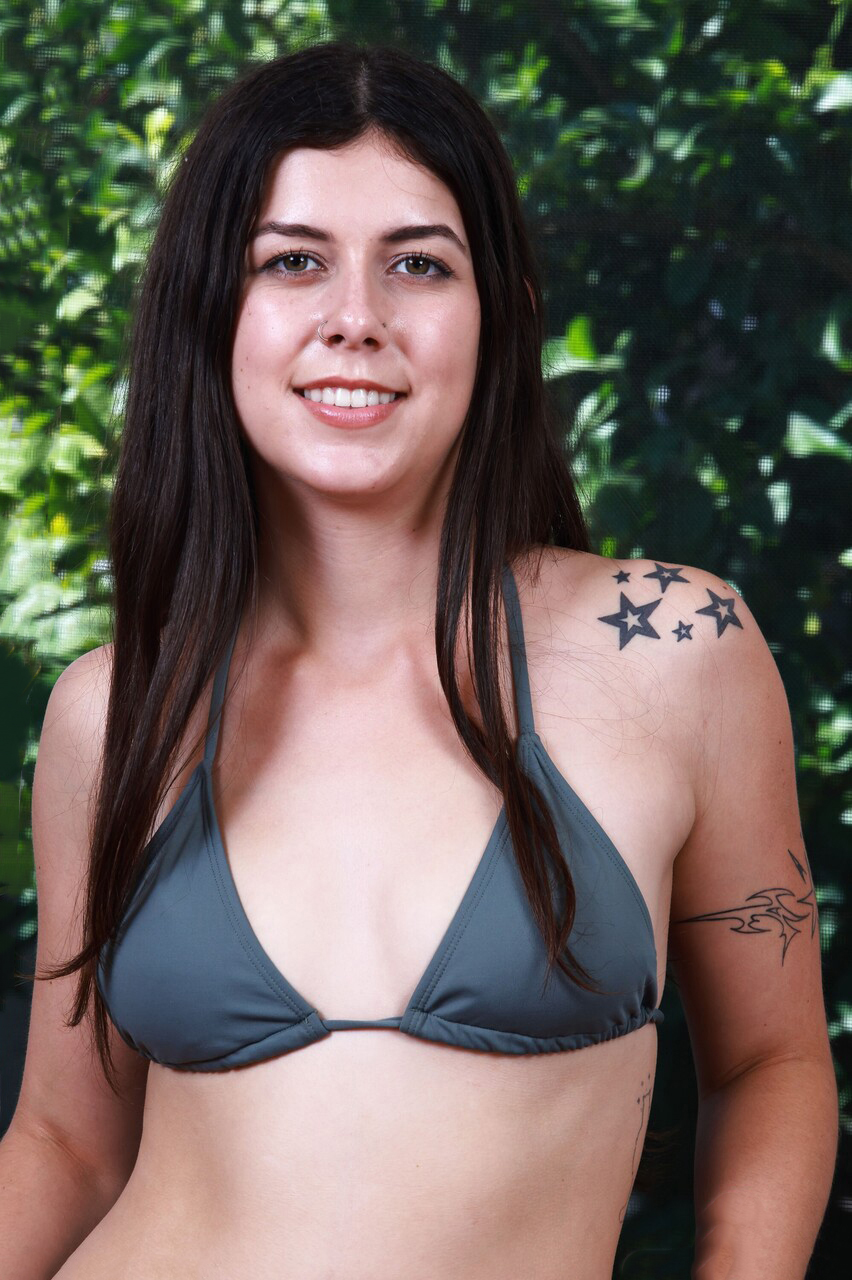 Lily Winters Fessée