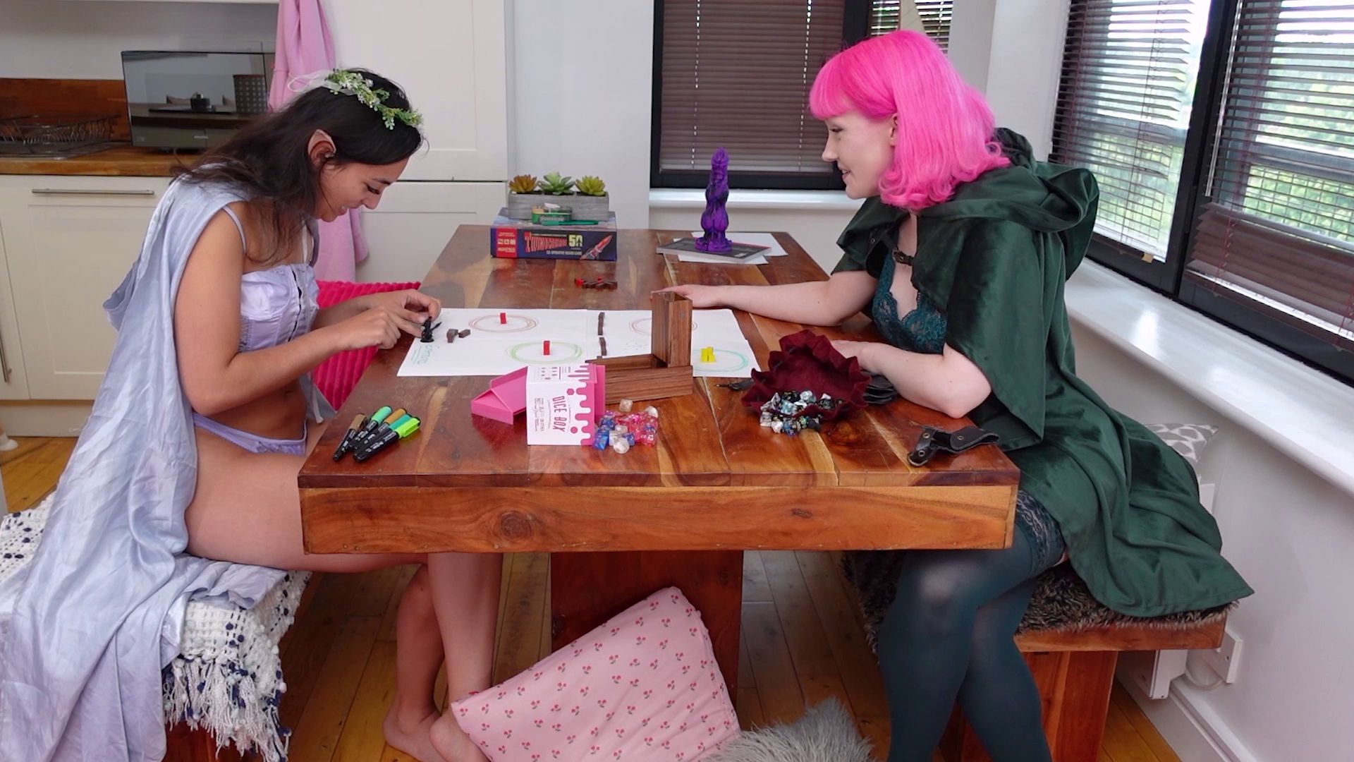 Evie & Summer F: Sexy D&D