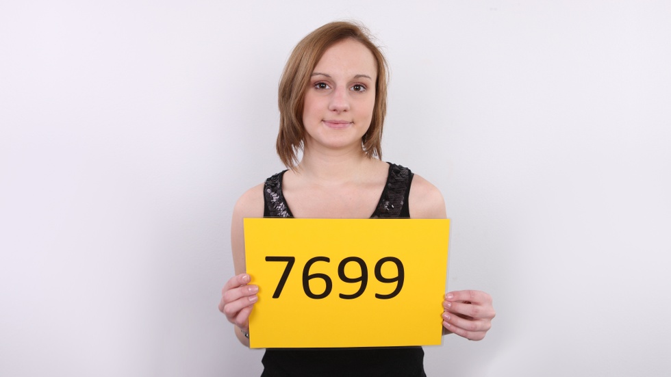 Dominika (7699)