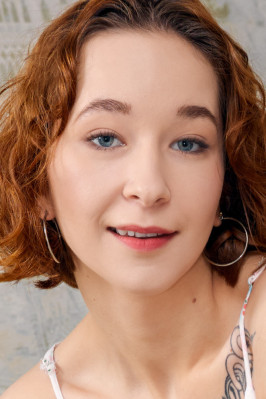 Photo HD Alison Lip - 9