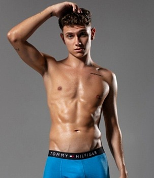 Julen Reyes Anulingus