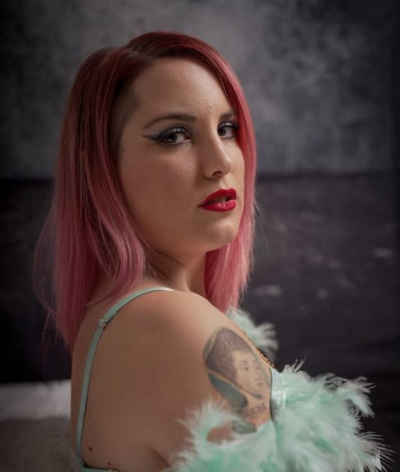 Photo HD Krystal Genner - 3