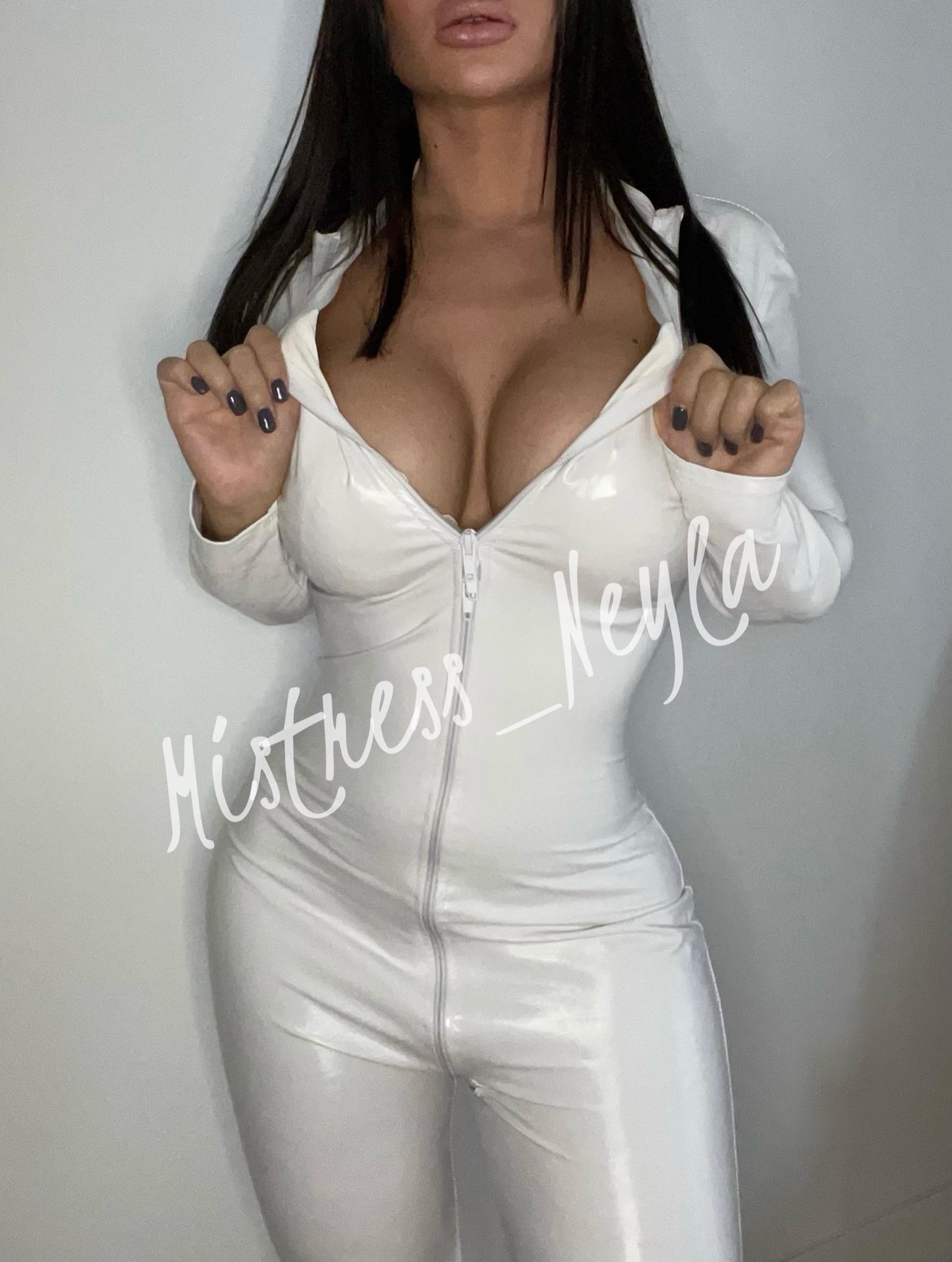 Mistress Neyla Plan à quatre