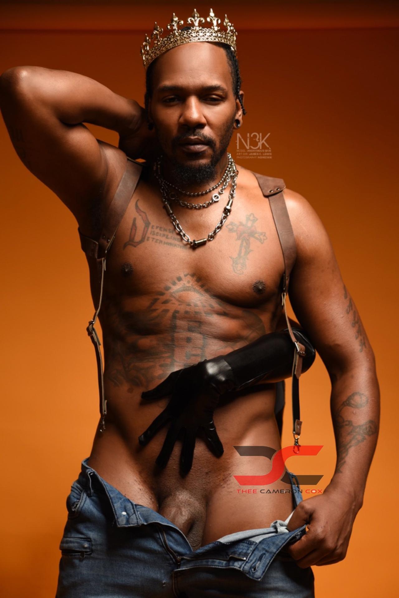 Photo HD Thee Cameron Cox - 1