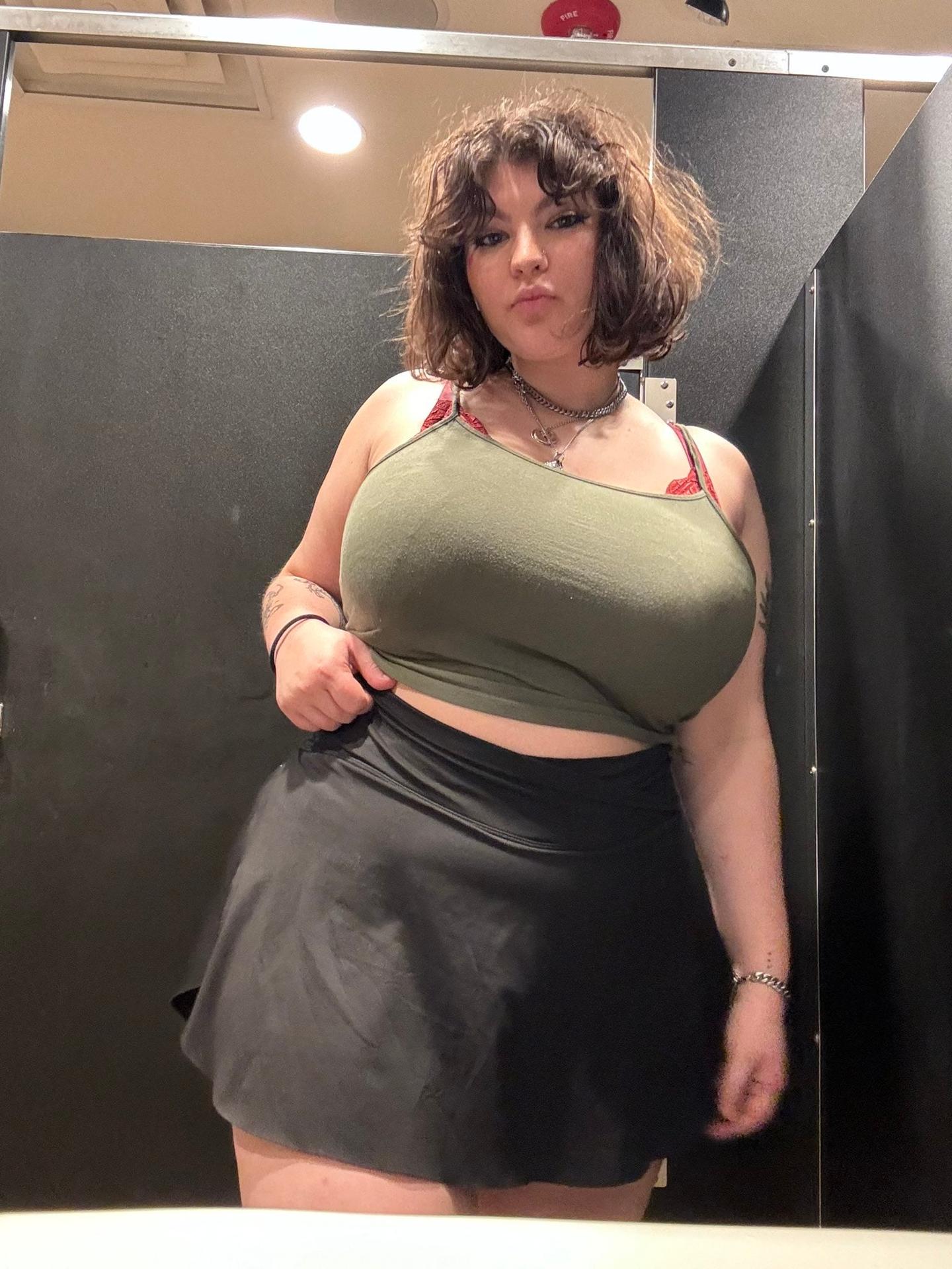 Photo HD OopsMollie - 1