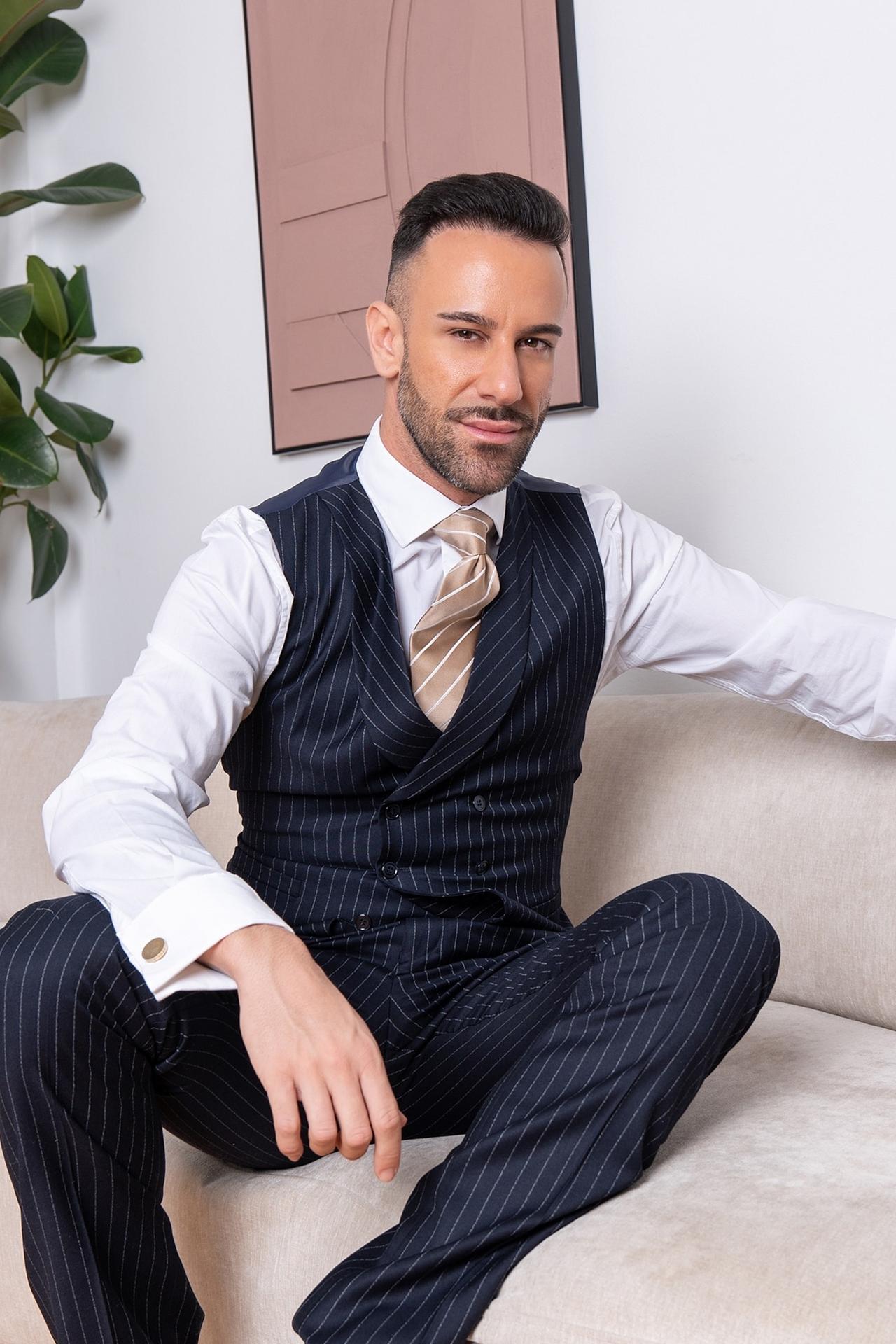 Gustavo Cruz Domination