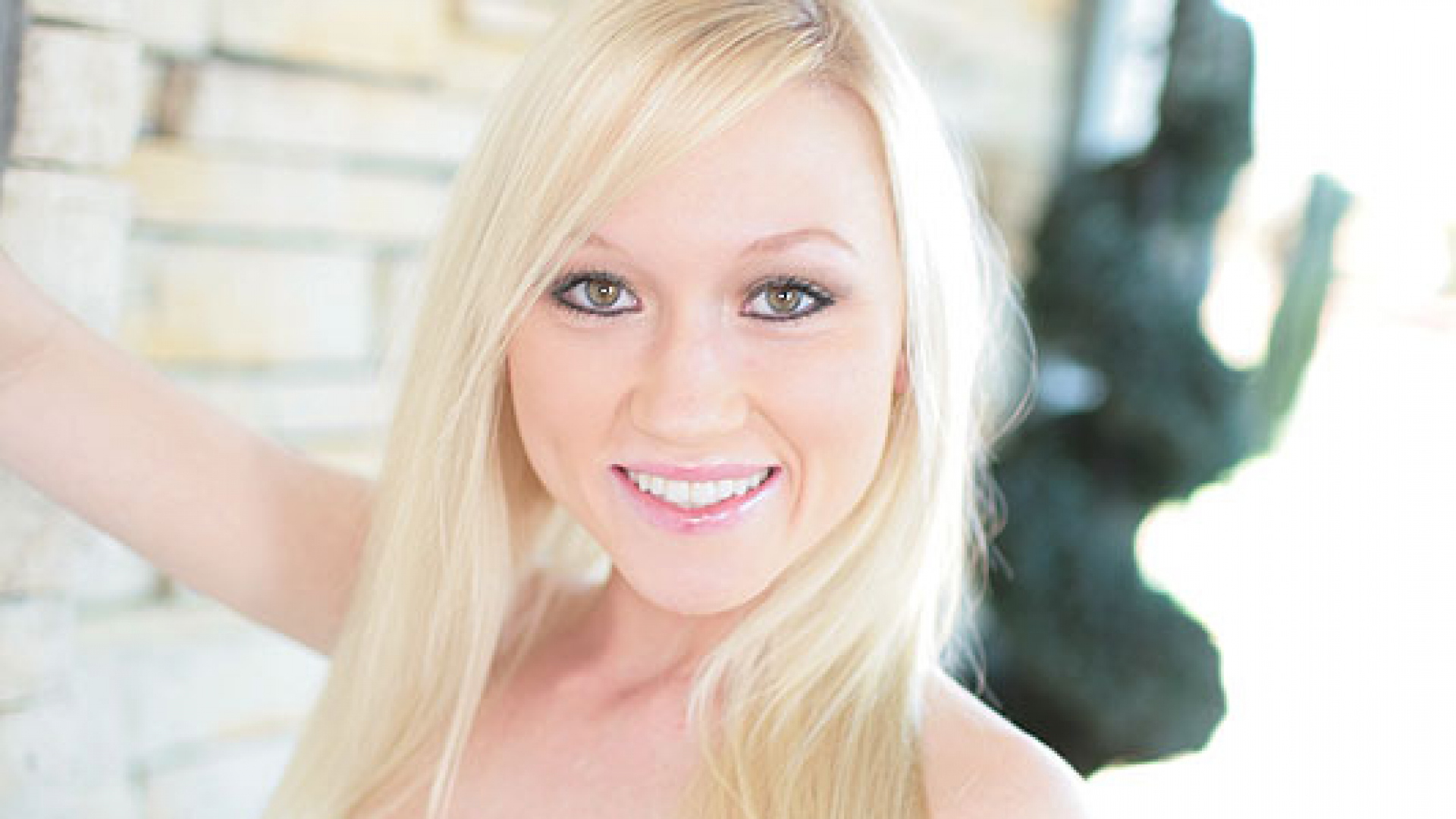 Madison Scott (aka Lailani) Plays a Girl with a Cum Fetish in this Fantasy Update