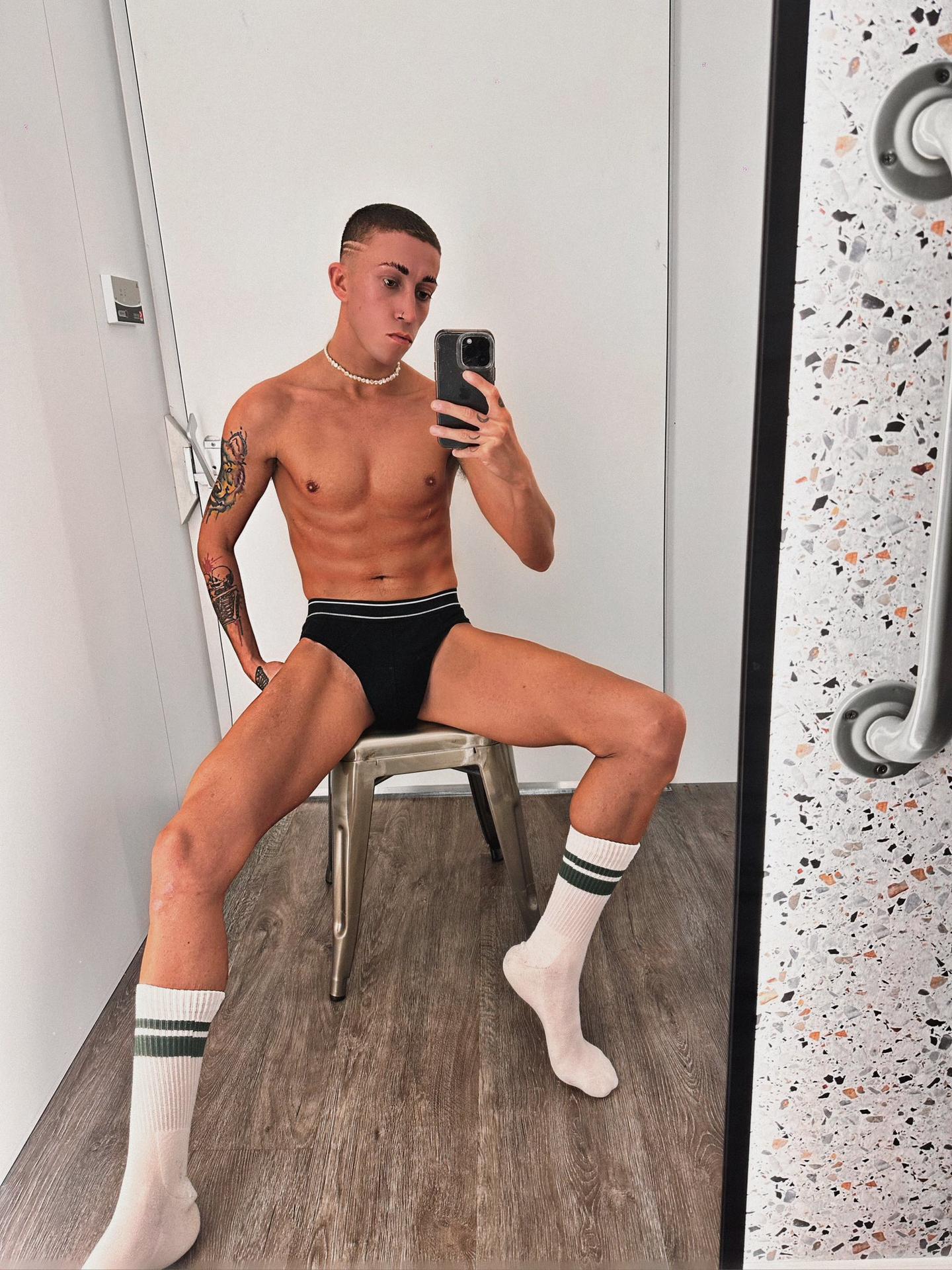 Photo HD Stanley James - 1