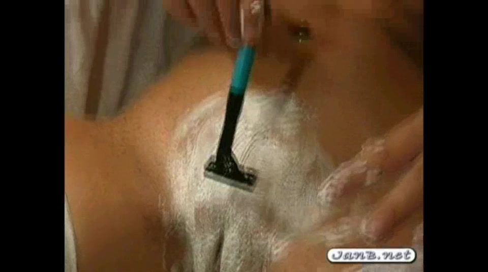 Pussy Shaving 1