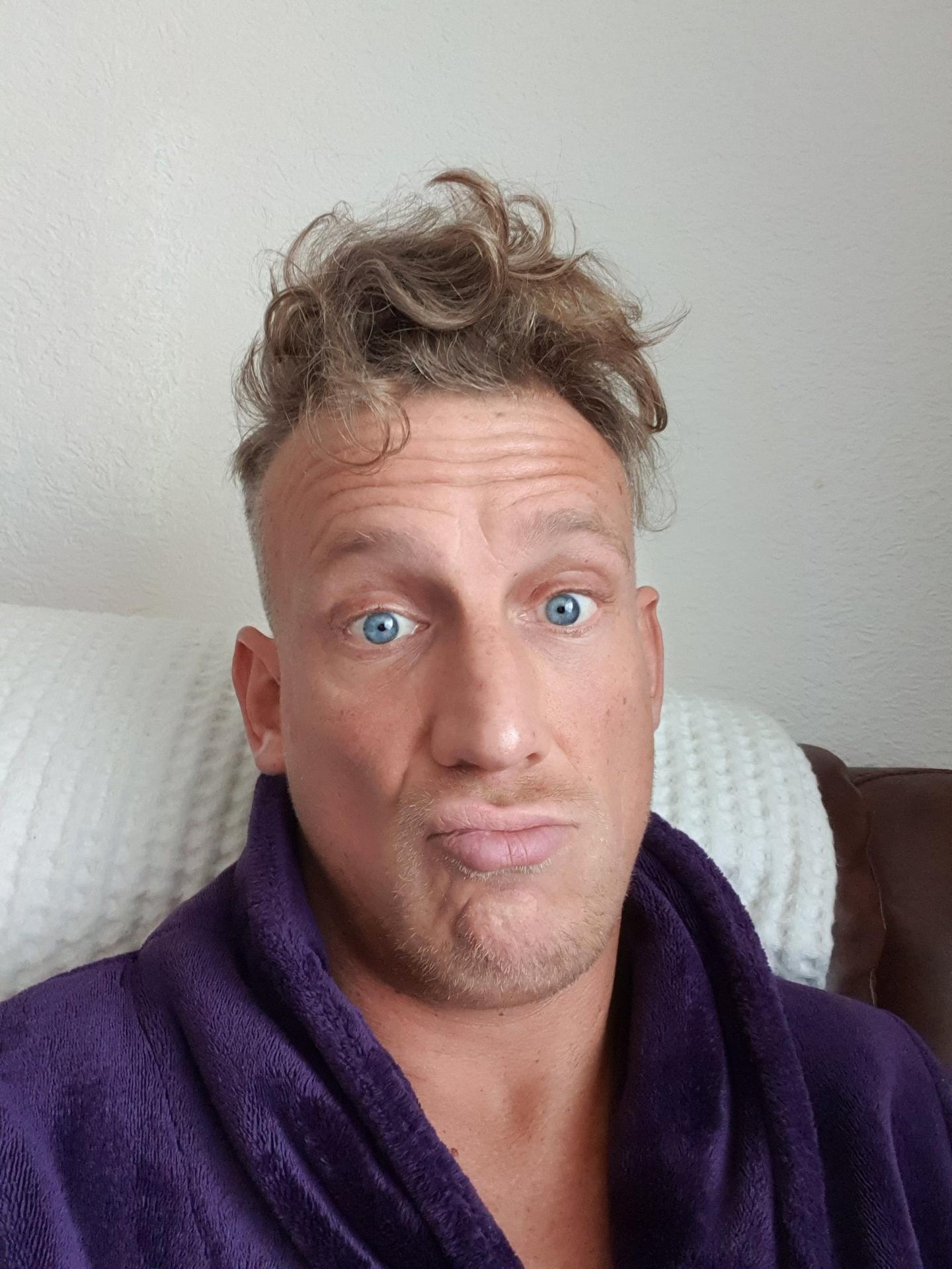 Photo HD Luke Hardy - 5