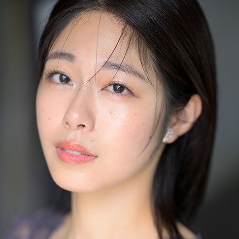 Mihana Sumikawa Madonna