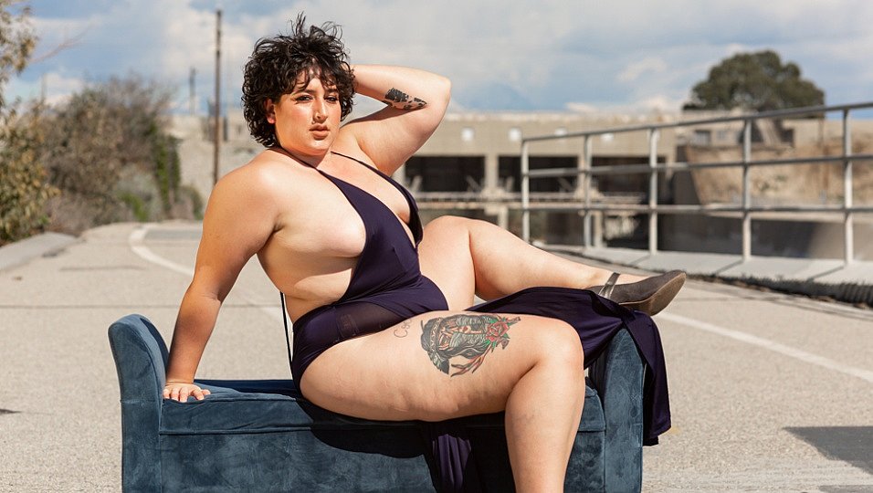 BBW Mimosa Gets Sensual