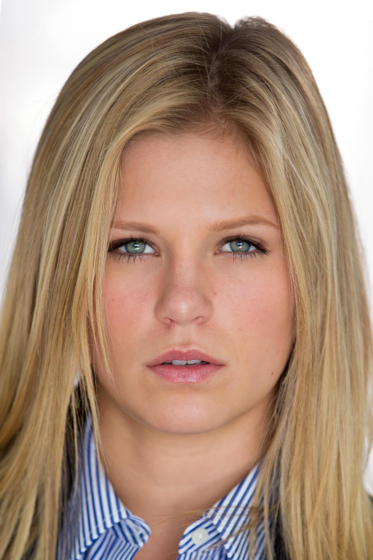 Photo HD Scarlet Red - 1