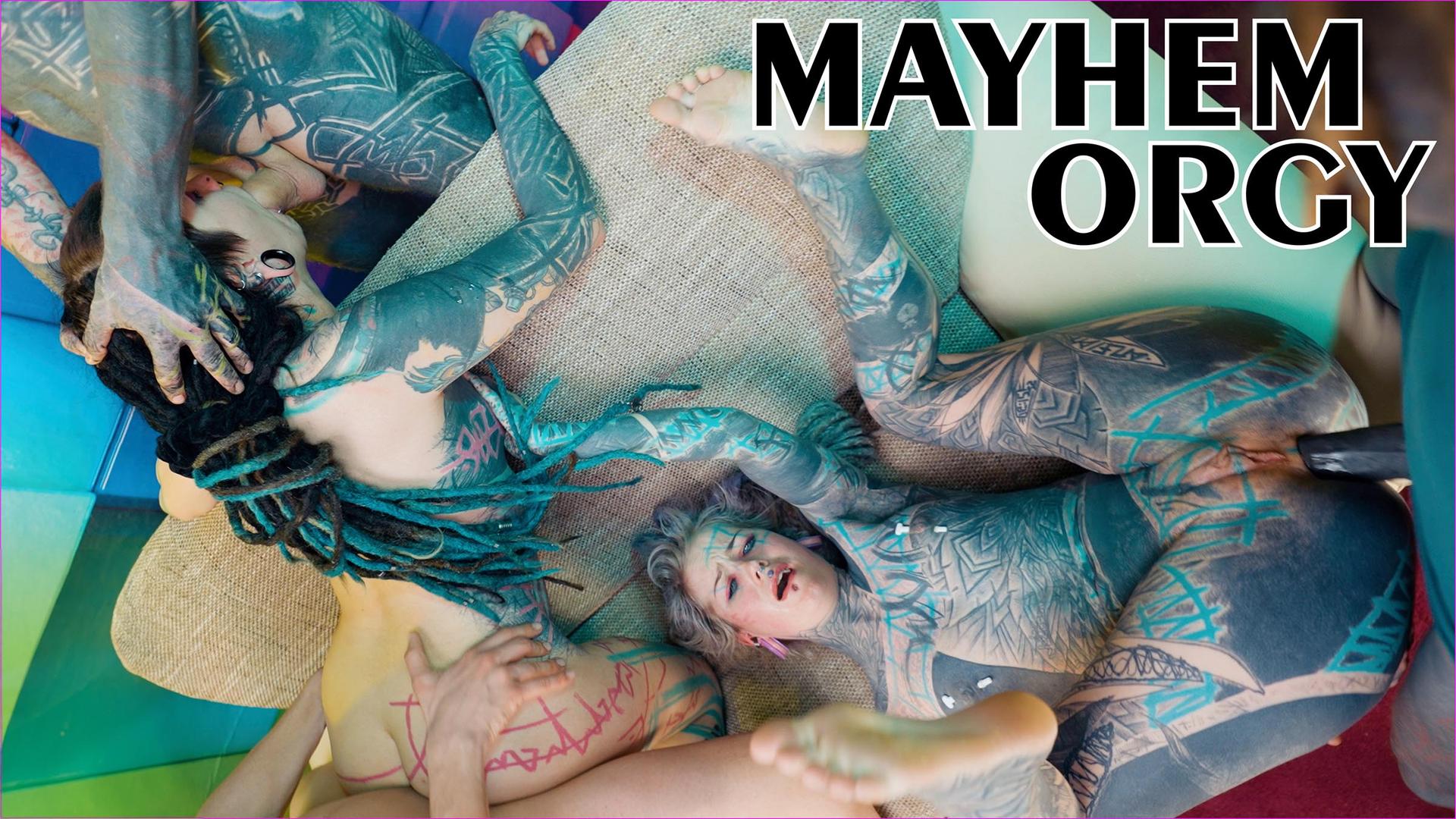 Foursome Fucking and Facials