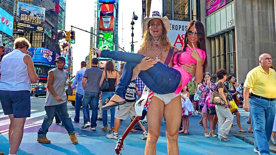 Amateur Porn Vacation in New York: Day 1 - Morning Sex at Hotel and Shopping