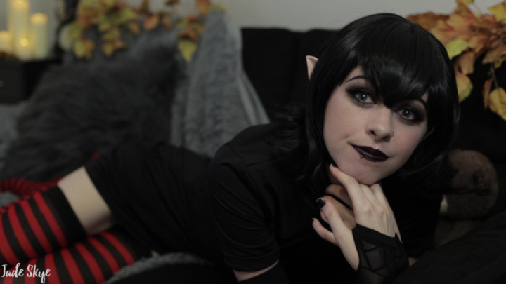 Mavis' First Time and SURPRISE Creampie