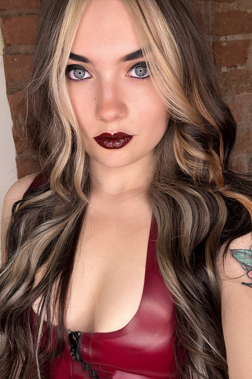 Photo HD Countess Jezebeth - 6