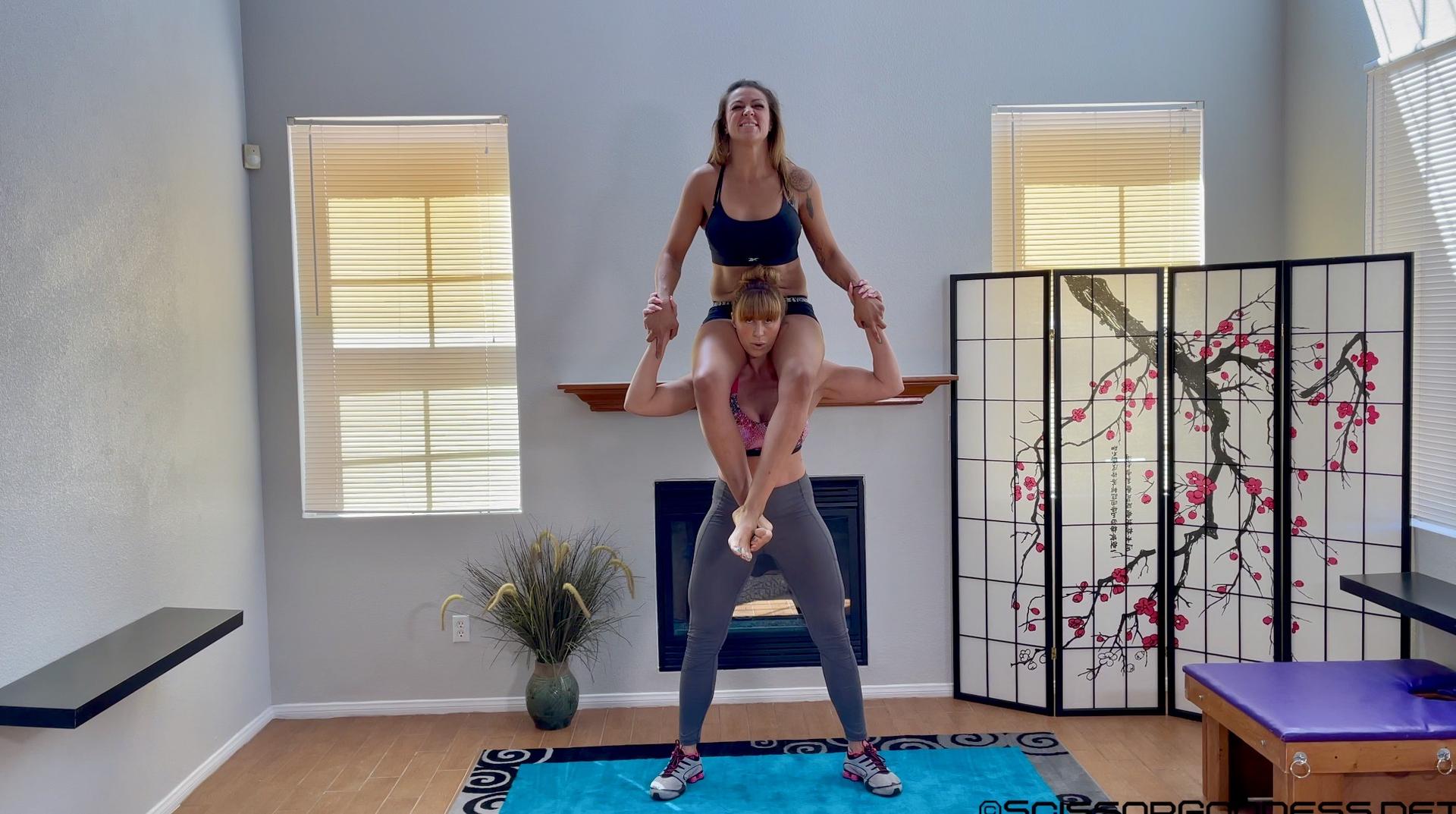 Dez Loves Getting Lifted – 4K