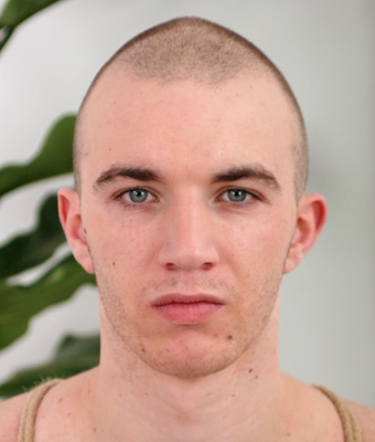 Tom McKenzie Fellation