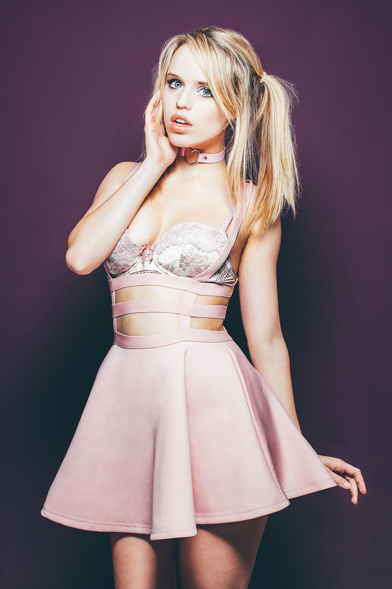 Photo HD Angel White - 3