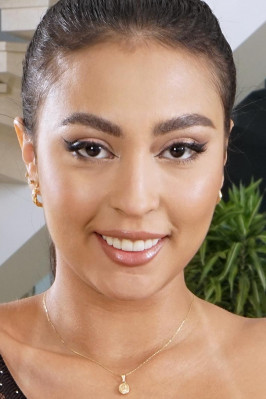 Carolina Londono InTheCrack