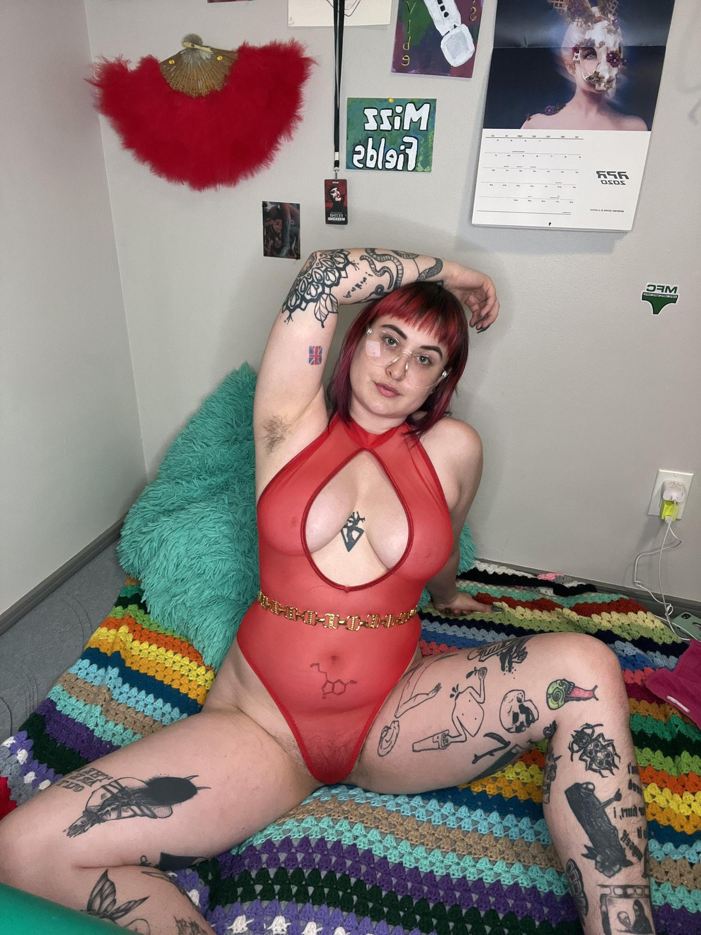 Photo HD Elizabeth Fields - 1