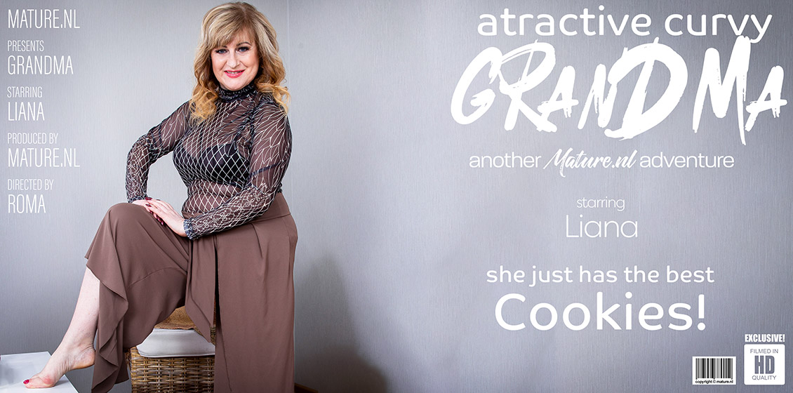 Curvy atractive granny Liana loves to play with herself
