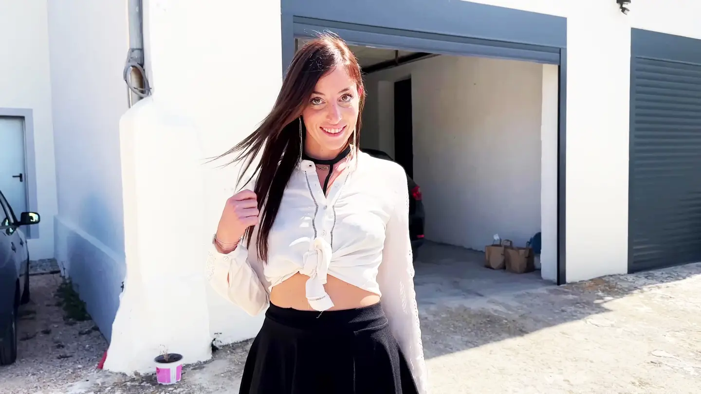 Sandrillon, 25 years old, language teacher!