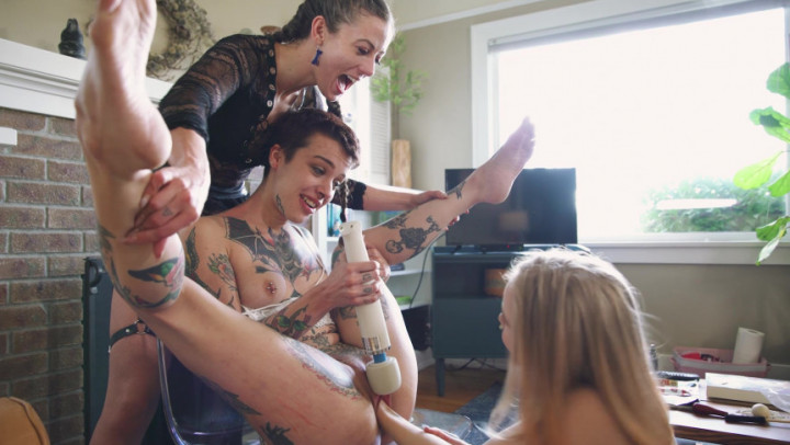 3 Girl Fisting Threesome Lesbian Queer