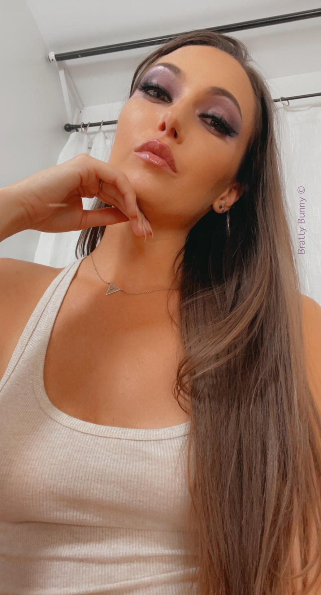 Photo HD Bratty Bunny - 6