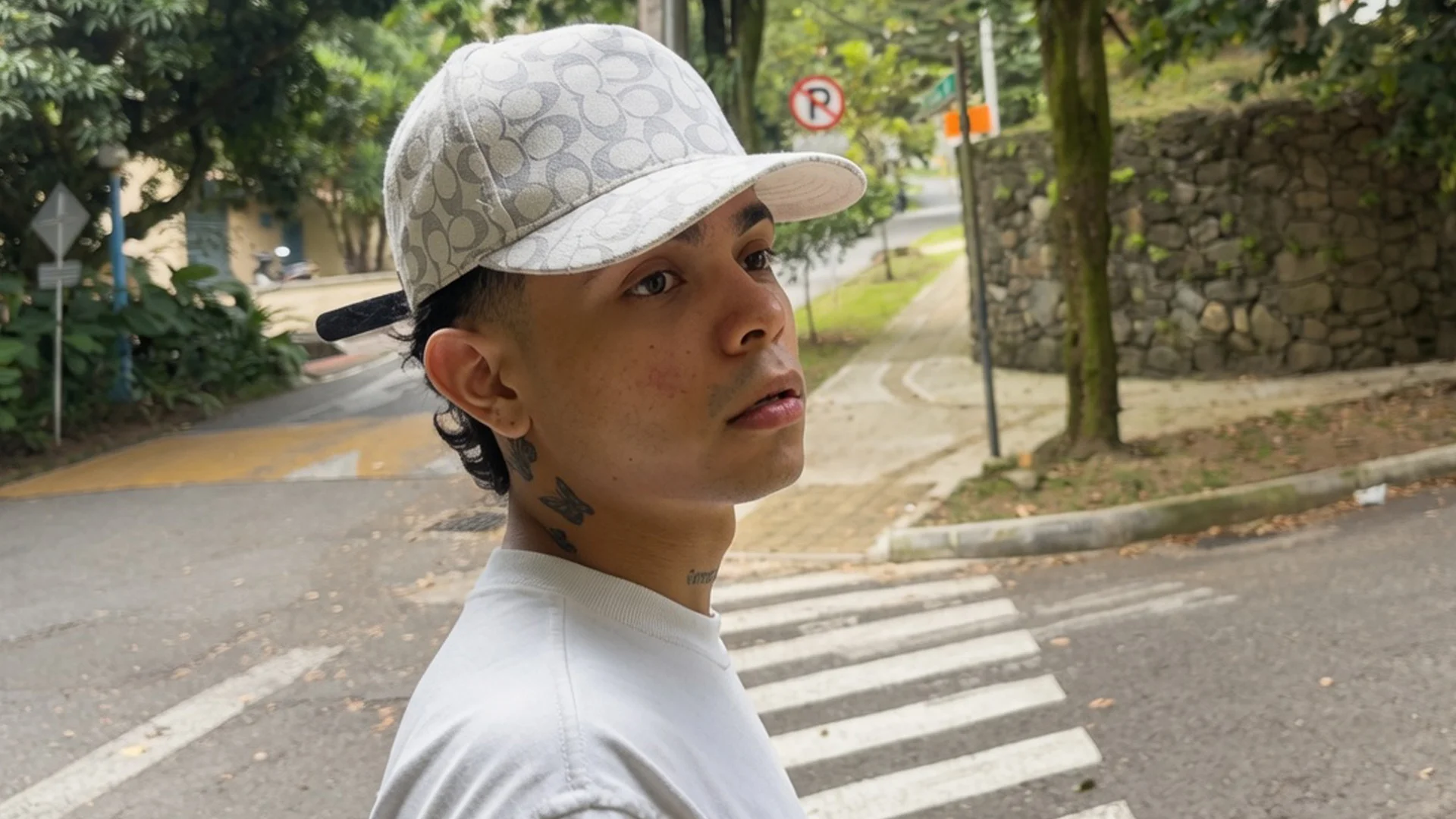 File 44 - Angel goes Medellin 2