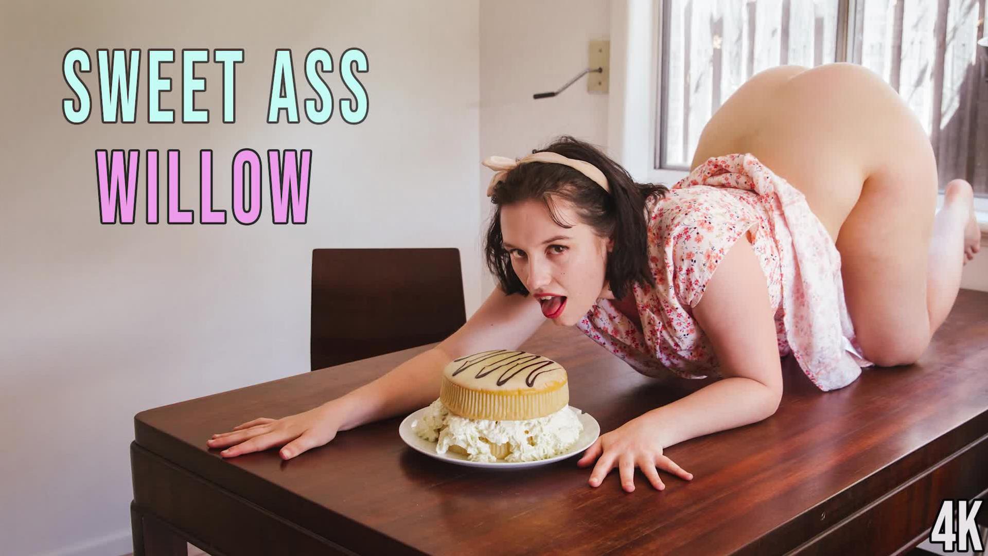 Willow - Sweet Ass