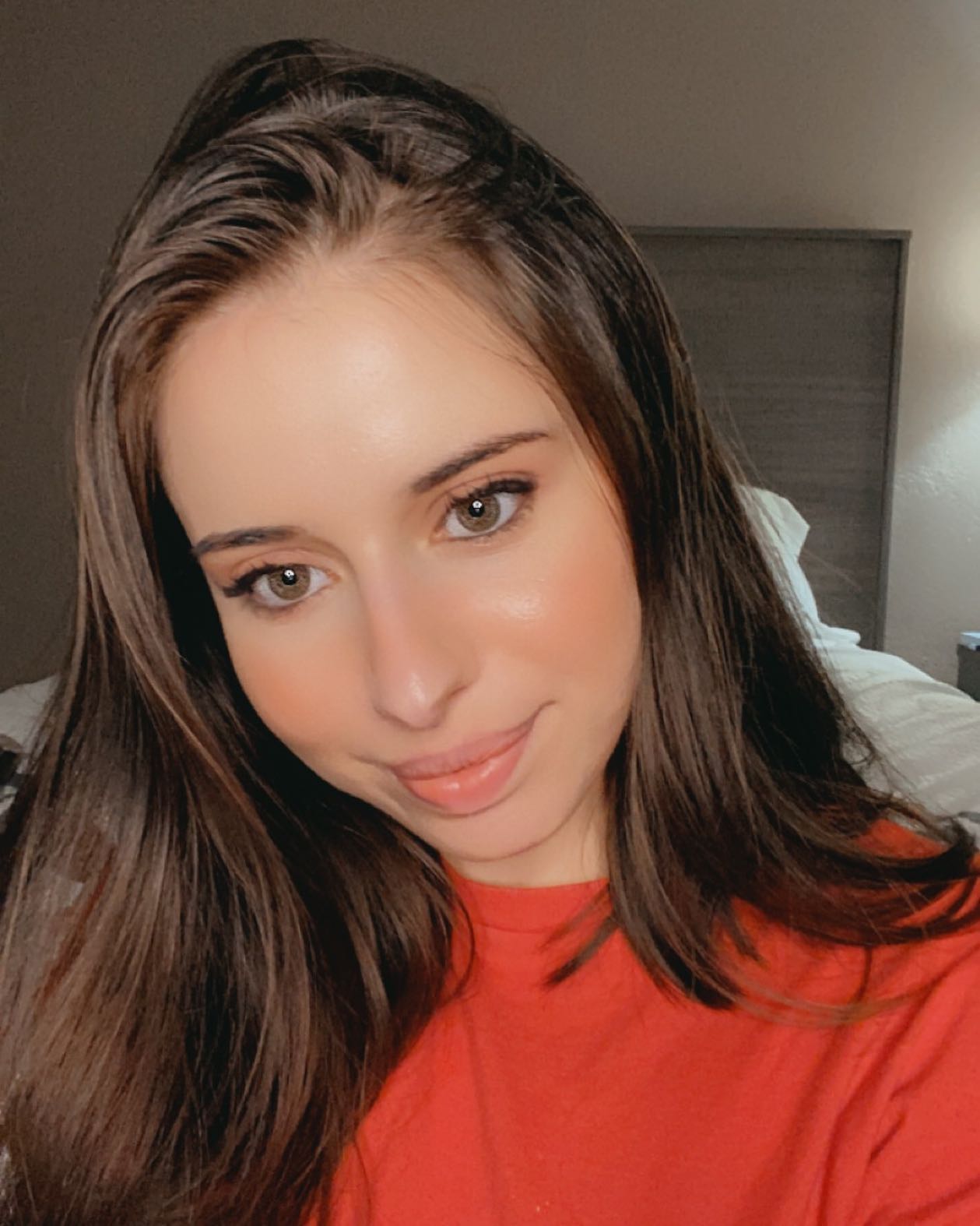 Photo HD Alison Fields - 3