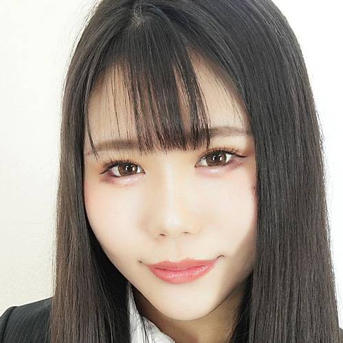 Kei Muto Branlette avec les pieds