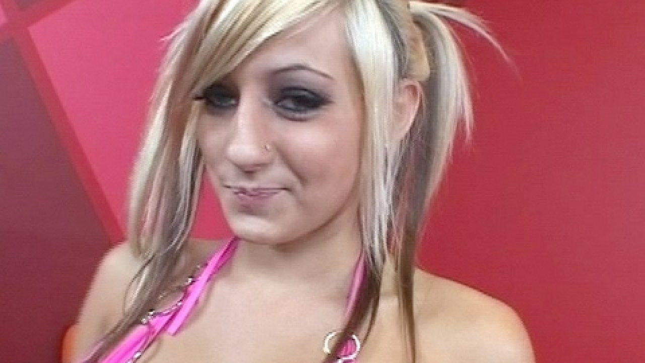 Lilly Kingston Has A Big Round Ass And Pigtails