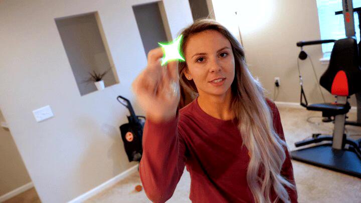 Taylor Hypnotizes Herself