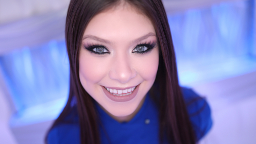 Swallow Salon Introduces Winter Jade Giving a Naughty POV Blowjob