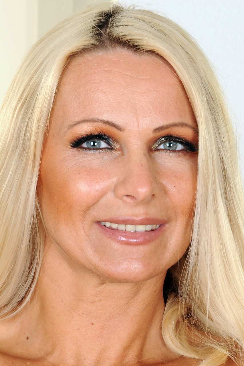 Winnie Doghouse Digital