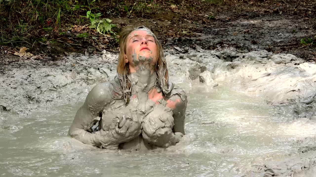 Ashley Has Fun in the Mud Bubbles