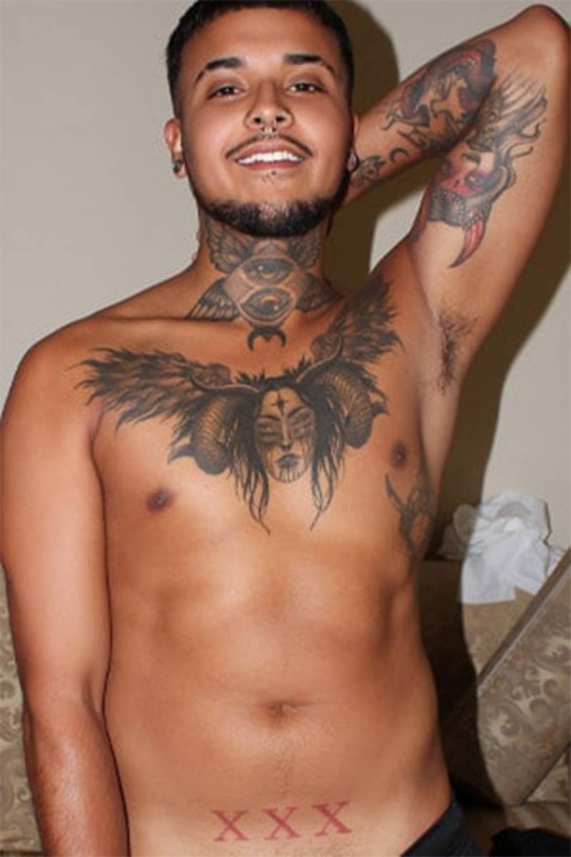 Photo HD Victor Pleases - 4