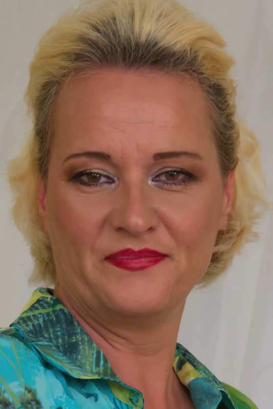 Photo HD Queeny Arman - 2